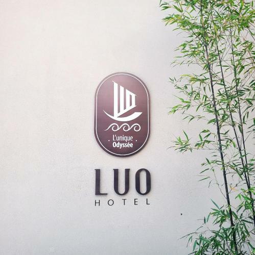 Luo Hotel