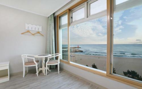 Motel Naksan World Beach