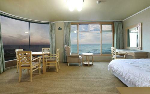 Motel Naksan World Beach