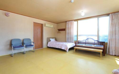 Motel Naksan World Beach