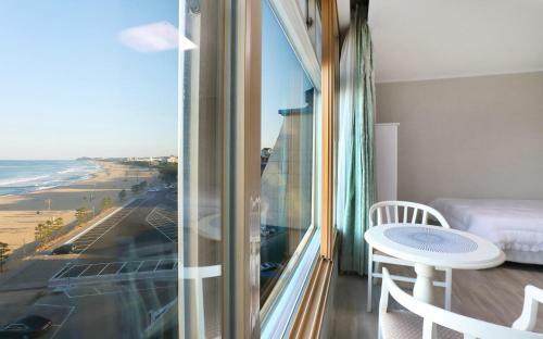Motel Naksan World Beach