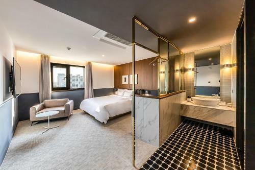 Brown-dot Hotel Ulsan-sincheon