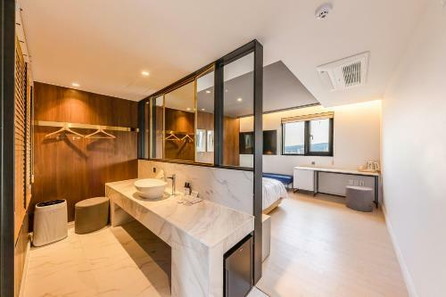 Brown-dot Hotel Ulsan-sincheon