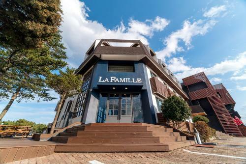 Hotel La Famille