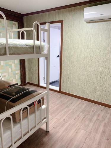 Hostal Ulsan Guesthouse