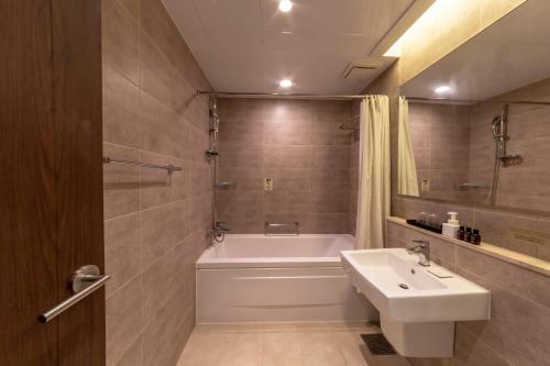 Haeundae H Stay Hotel