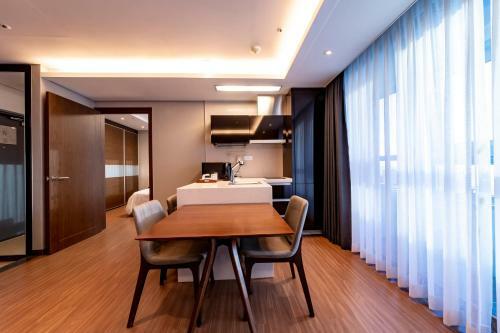 Haeundae H Stay Hotel