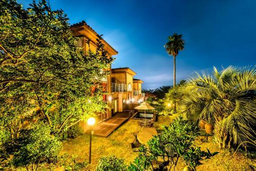 Hotel Palm Valley Resort