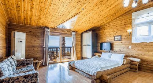 Long Beach Pension