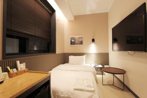 Seven Bricks Hotel