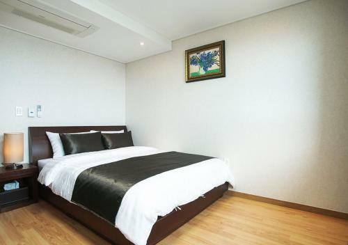 Iris Hotel