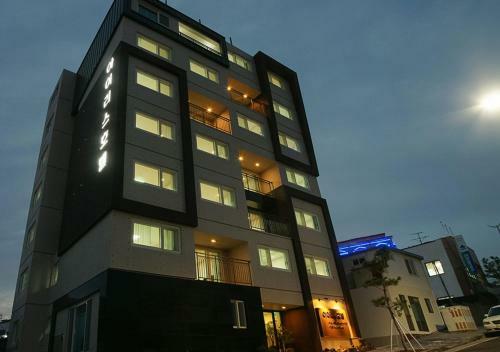 Iris Hotel