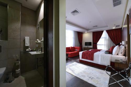 Hotel Ramada Encore Kuwait Downtown