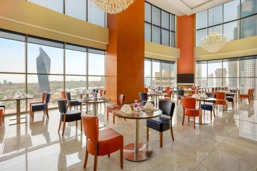 Hotel Ramada Encore Kuwait Downtown