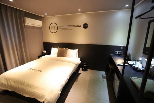Subway Hotel