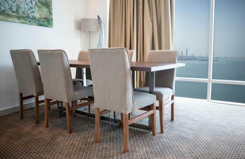 Hotel Levels Tower Apartments