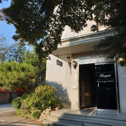 Hotel Pocheon Royal