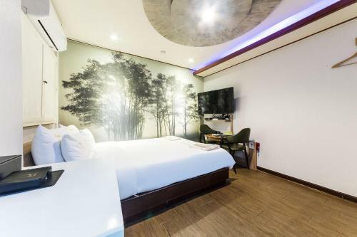 Hotel Pocheon Royal