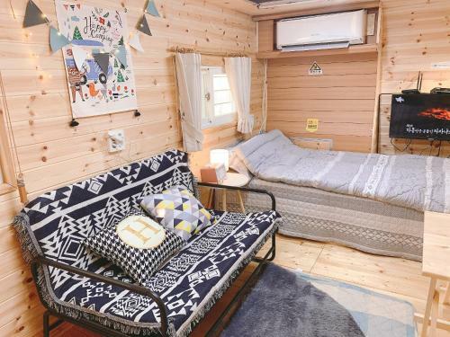 Gapyeong Mona Camping Park Caravan