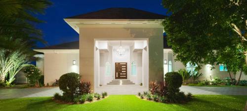 Villa Point Of View