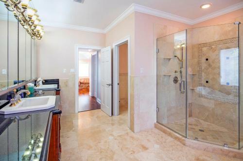 Villa Amarone By Grand Cayman Villas