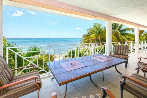 Villa Amarone By Grand Cayman Villas
