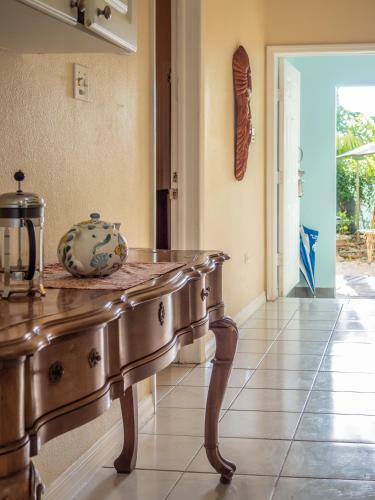 Hostal Iron Shore Guest House