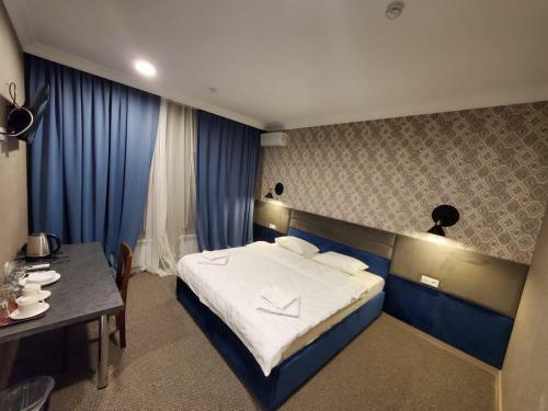 Khan Hotel