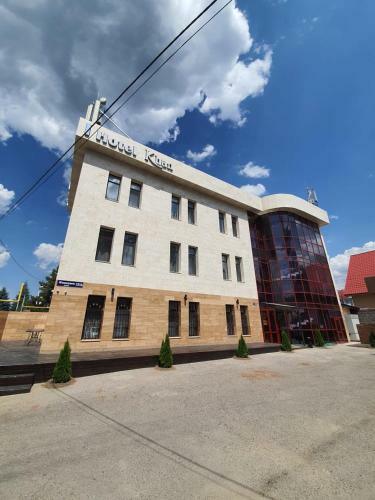Khan Hotel
