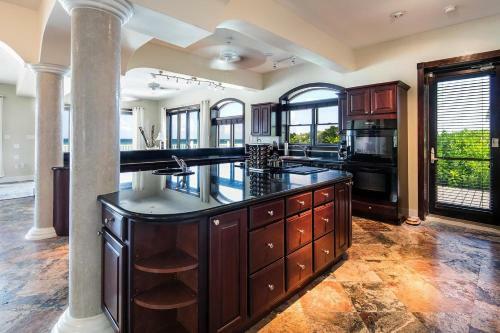 Kitocay By Grand Cayman Villas