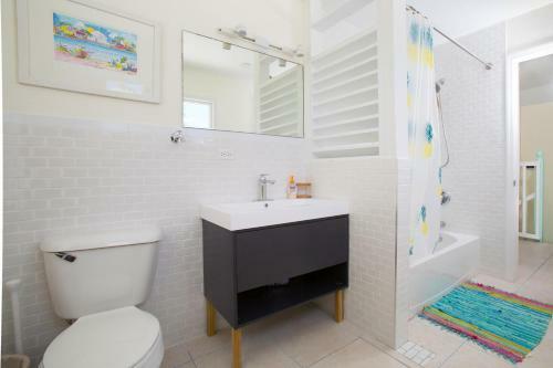 Babylon Reef By Grand Cayman Villas