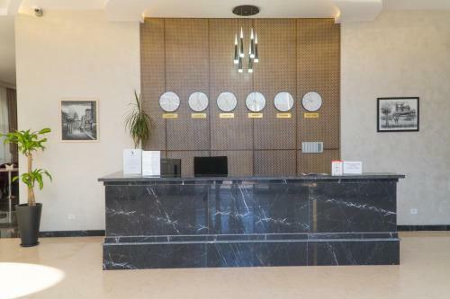 East Palace Hotel