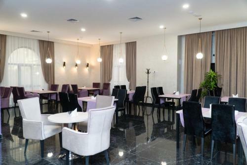 East Palace Hotel