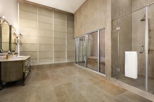 Hotel Ramada By Wyndham Shymkent