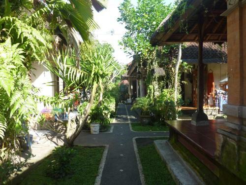 Hostal Bali Asli Lodge By Eps