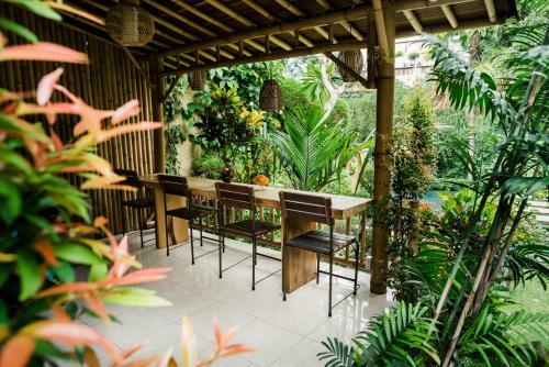 Hostal Desak Putu Putra Hidden