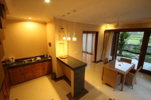 Villa Wates Sari