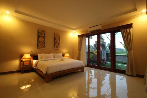 Villa Wates Sari