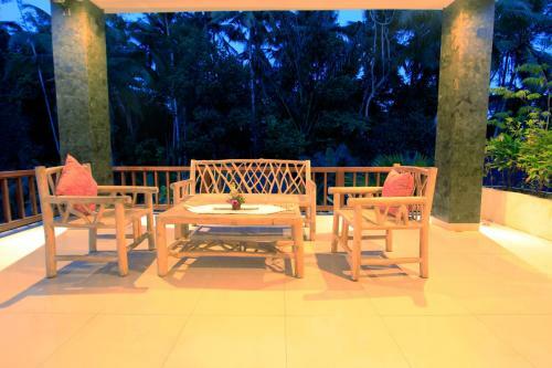 Villa Wates Sari