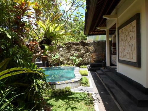 Lily Lane Villas
