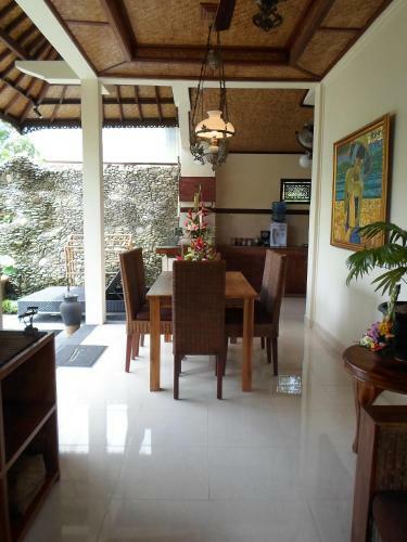 Lily Lane Villas