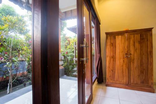 Hostal Gusti Kaler House