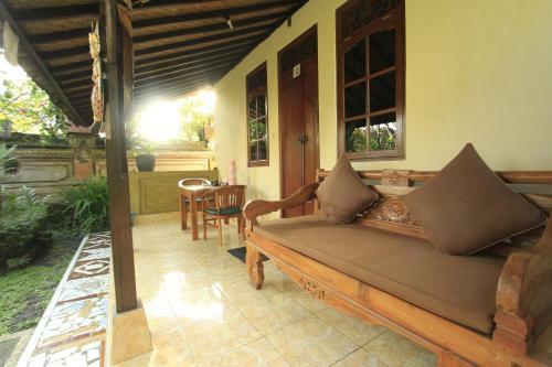 Hostal Gusti Kaler House