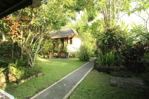 Hostal Gusti Kaler House