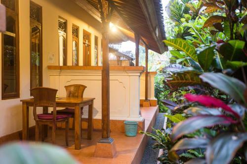 Hostal Gusti Kaler House