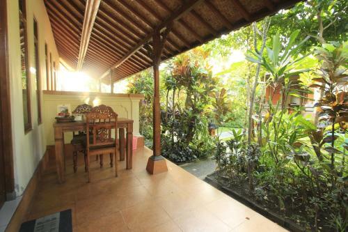 Hostal Gusti Kaler House