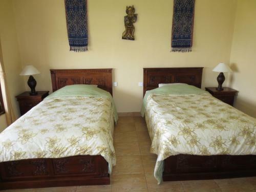 Hostal Nuriani Restaurant And Rooms
