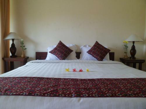 Hostal Nuriani Restaurant And Rooms