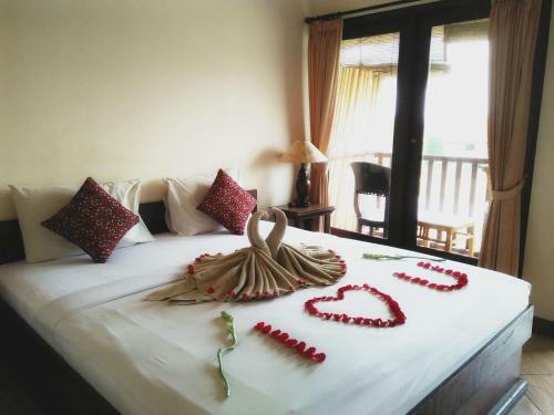Hostal Nuriani Restaurant And Rooms
