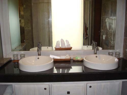 Labak River Hotel